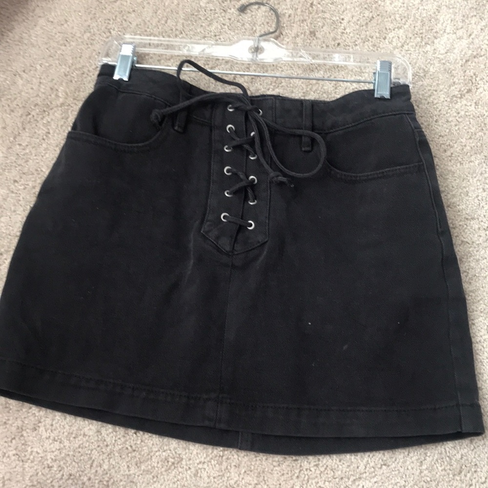 Kendall and Kylie black mini skirt